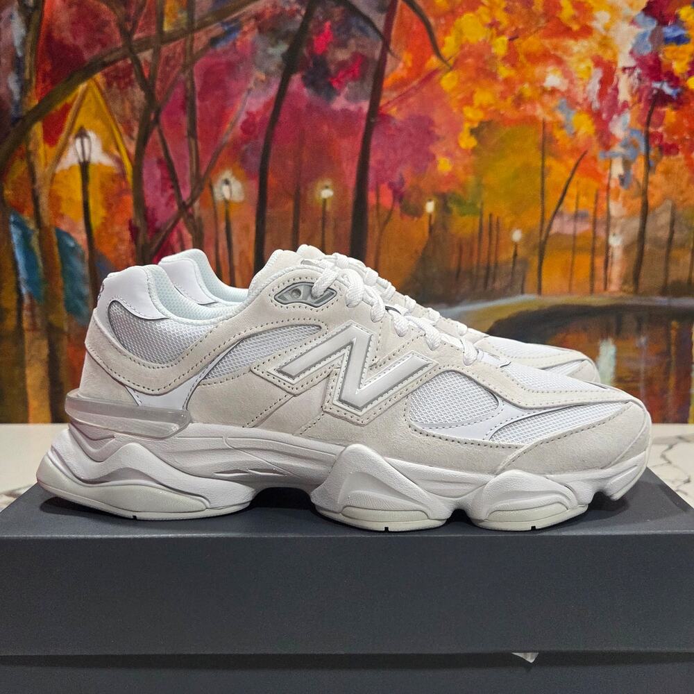 New Balance 9060 Triple White Size 10 Men's Running Shoes U906027Z - Picture 3 of 8